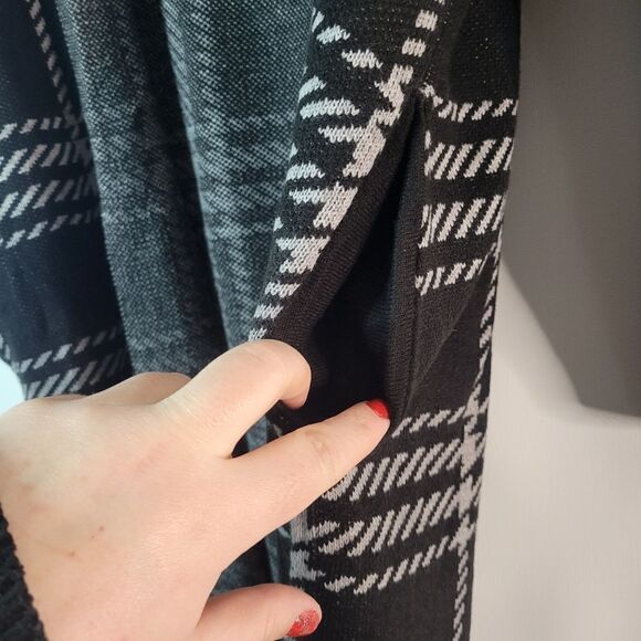 Guilty Plaid Open Front Longline Cardigan - Picture 8 of 16